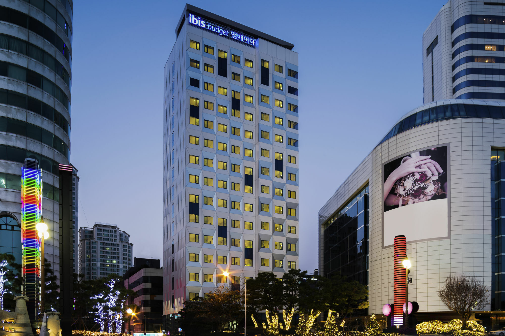 ไอบิส บัดเจ็ต แอมบาสซาเดอร์ พูซาน แฮอึนแด Hotel ปูซาน ภายนอก รูปภาพ